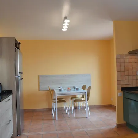 Hébergement de vacances Superbe Vue Sur Mer Et Sur La Montagne Jardin Terrasses *