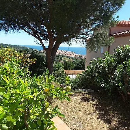 Hébergement de vacances Superbe Vue Sur Mer Et Sur La Montagne Jardin Terrasses